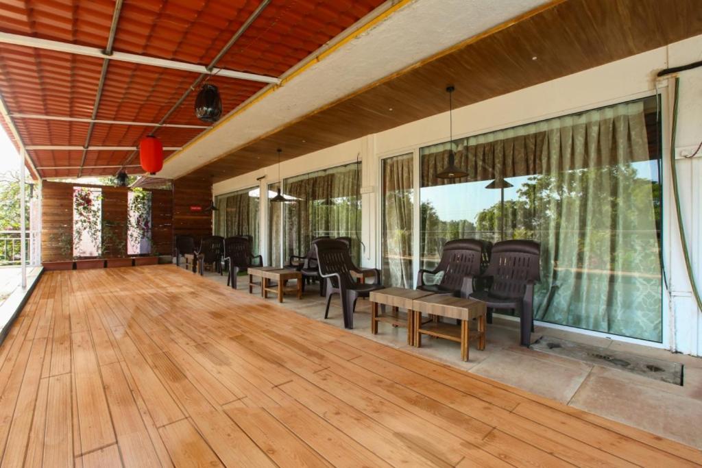 Lake View Resort Lonavala Exteriér fotografie